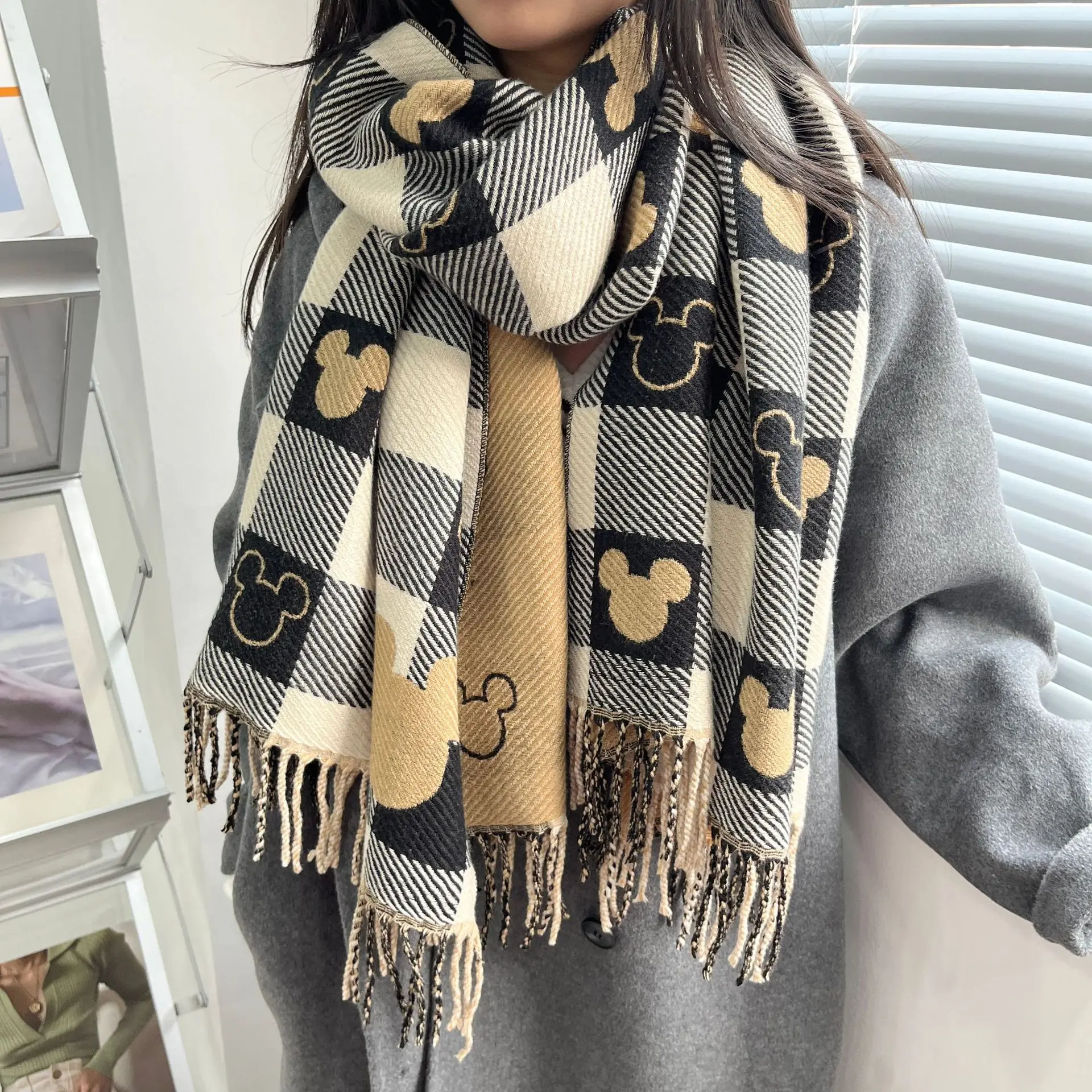 Trendy cartoon print checkered pattern scarf - 3