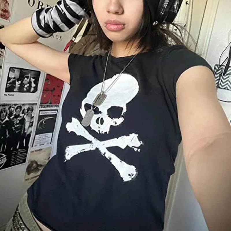 Gothic Crop Top with skull Print - 3