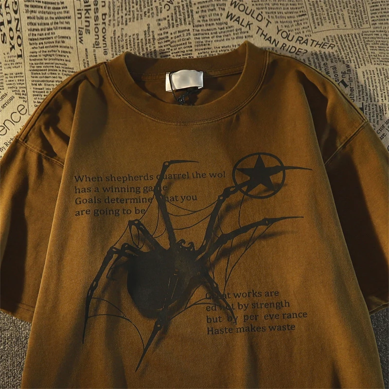 T-shirt with Spider Graphic - 9