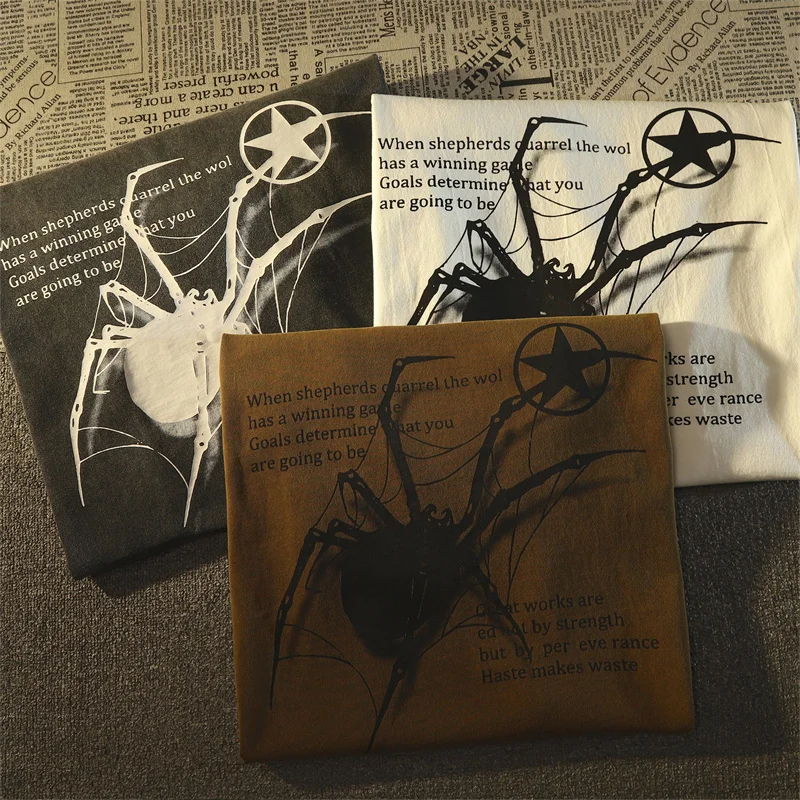 T-shirt with Spider Graphic - 13