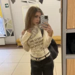 Off shoulder T-Shirt with fur collar photo review