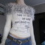 Off shoulder T-Shirt with fur collar photo review