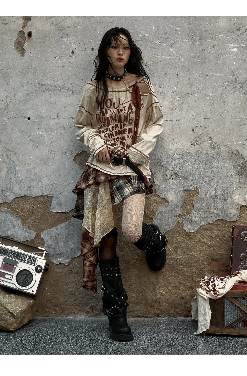 Grunge Streetwear Distressed Graphic T-Shirt - 4