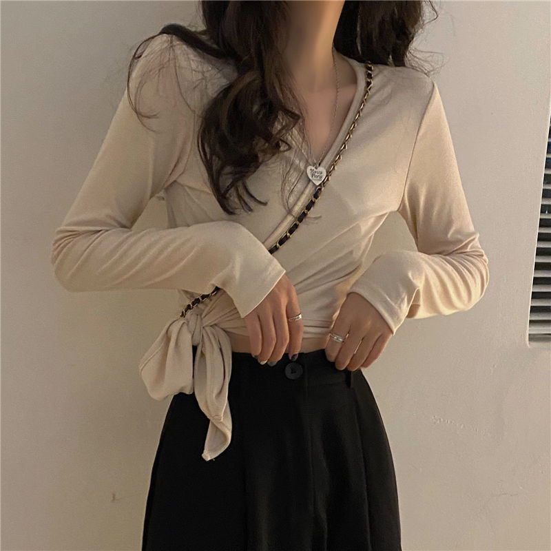 Minimalist Streetwear Wrap Crop Top - 15