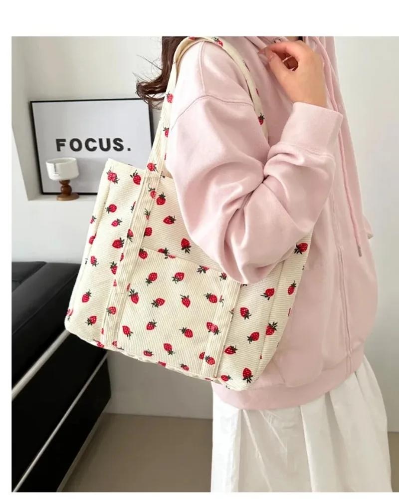 Kawaii Strawberry Print Tote Bag - 3