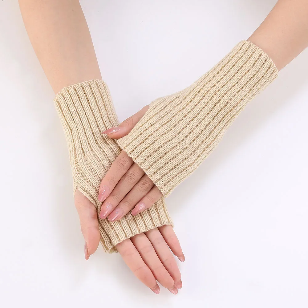 Gothic E-Girl Fingerless Star-Knit Mittens Gothic E-Girl Fingerless Star-Knit Mittens