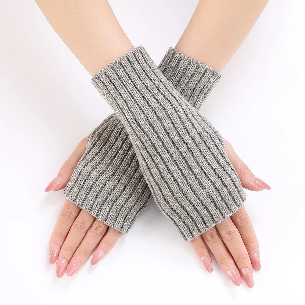 Gothic E-Girl Fingerless Star-Knit Mittens Gothic E-Girl Fingerless Star-Knit Mittens