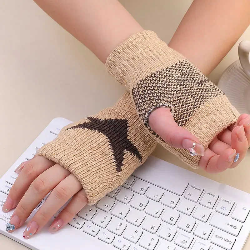 Gothic E-Girl Fingerless Star-Knit Mittens Gothic E-Girl Fingerless Star-Knit Mittens