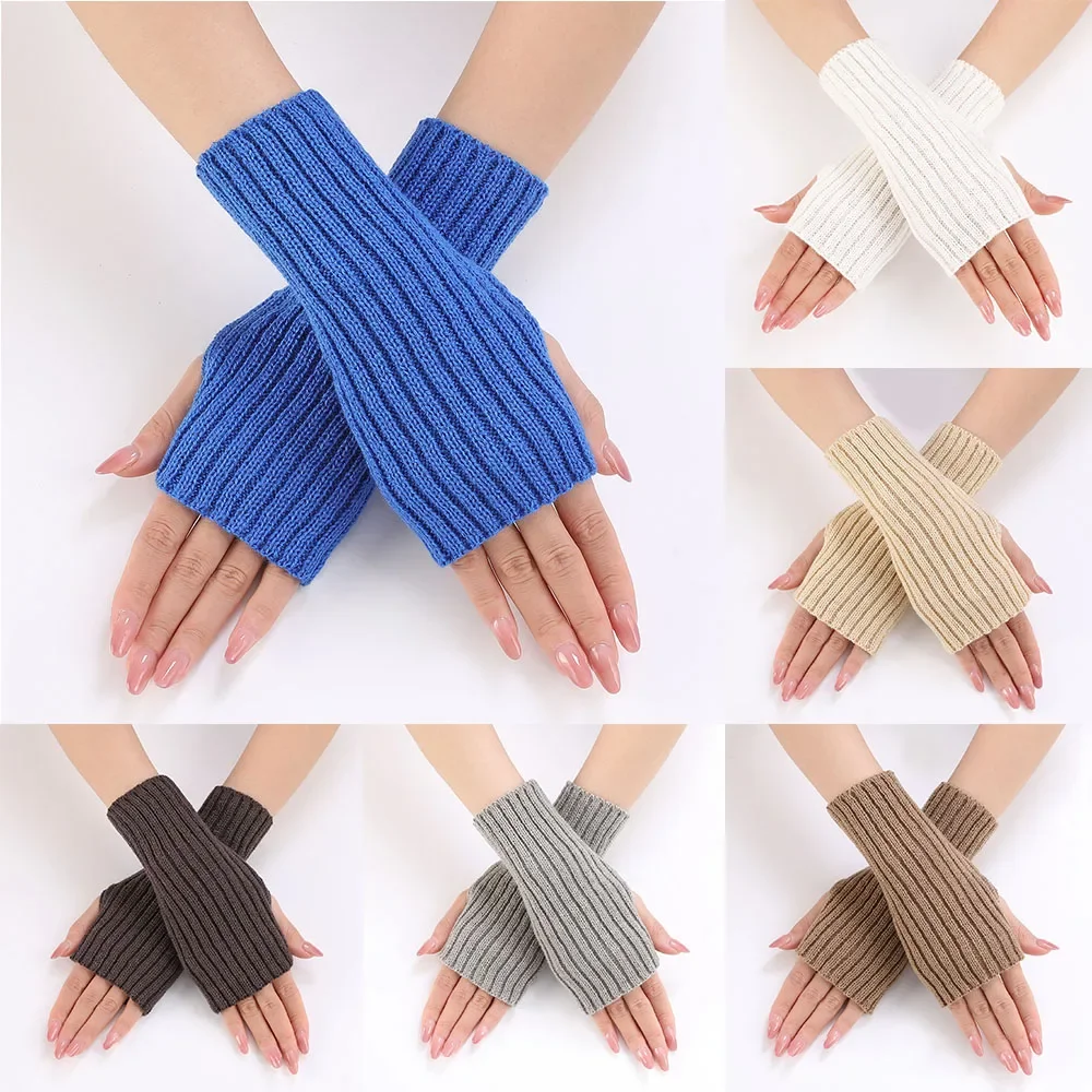 Gothic E-Girl Fingerless Star-Knit Mittens Gothic E-Girl Fingerless Star-Knit Mittens
