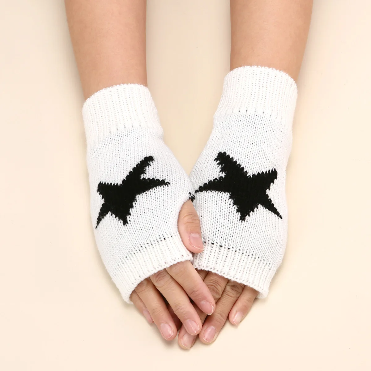 Gothic E-Girl Fingerless Star-Knit Mittens Gothic E-Girl Fingerless Star-Knit Mittens