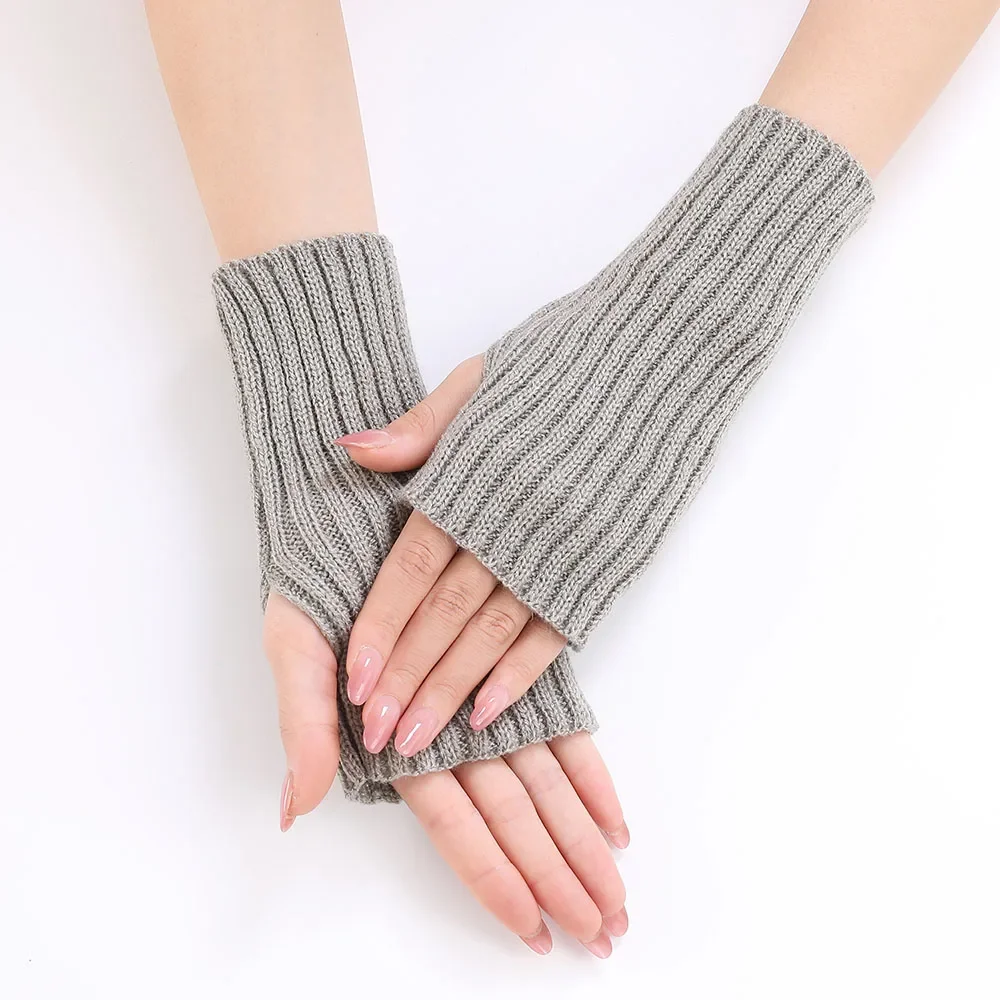 Gothic E-Girl Fingerless Star-Knit Mittens Gothic E-Girl Fingerless Star-Knit Mittens