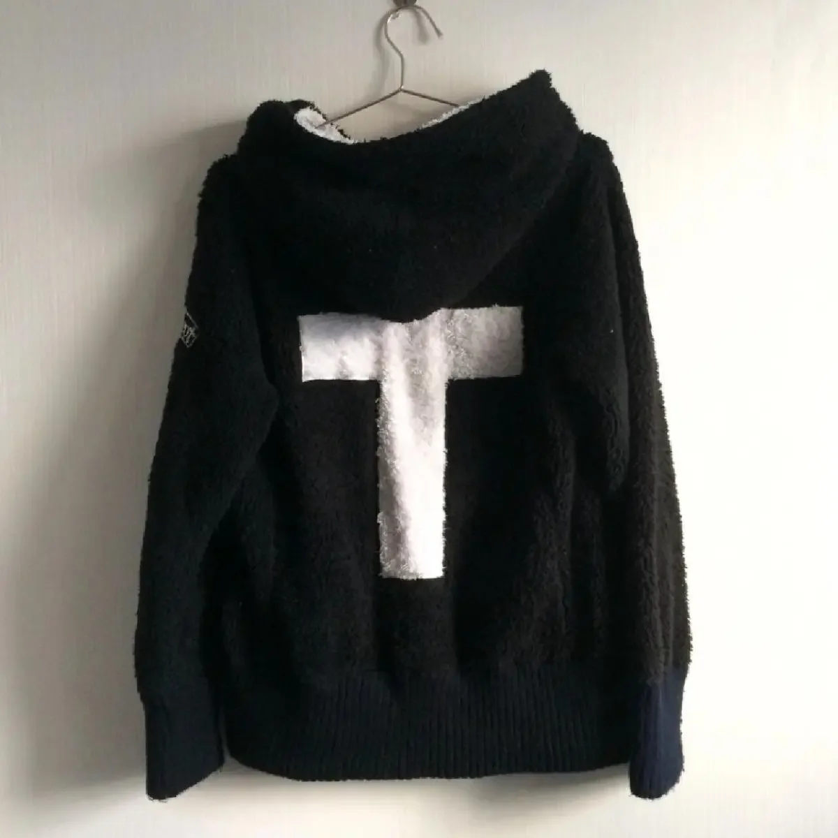 Punk Streetwear Skull & Crossbones Faux-Fur Trimmed Jacket - 2 Punk Streetwear Skull & Crossbones Faux-Fur Trimmed Jacket - 2