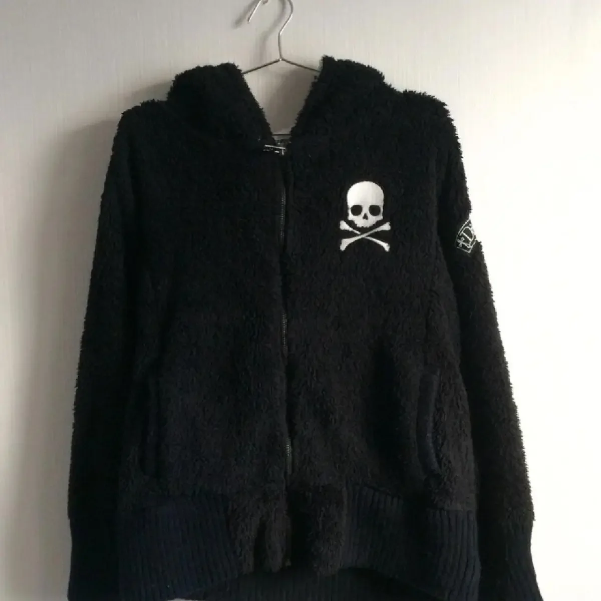 Punk Streetwear Skull & Crossbones Faux-Fur Trimmed Jacket - 1 Punk Streetwear Skull & Crossbones Faux-Fur Trimmed Jacket - 1