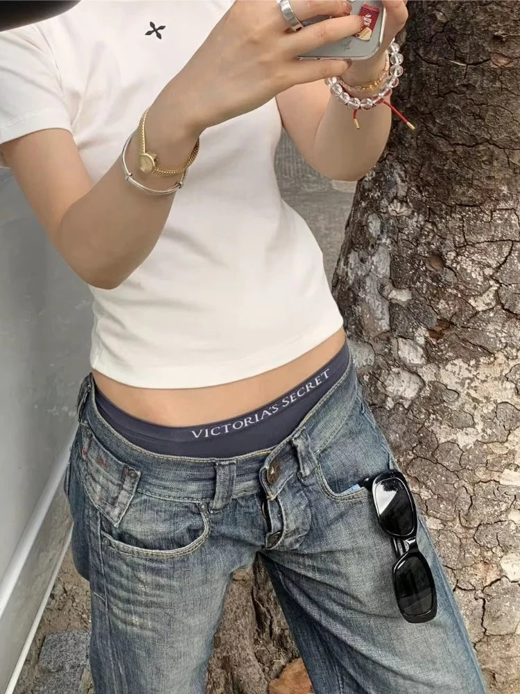 Y2K Skater Baggy Light-Wash Jeans - 3 Y2K Skater Baggy Light-Wash Jeans - 3