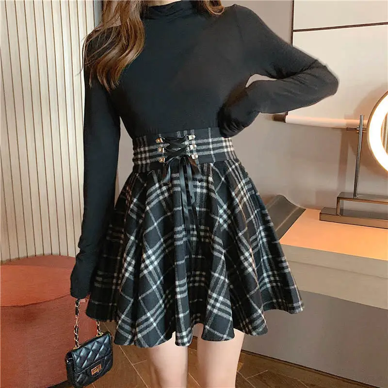 Punk Grunge Lace-Up Plaid Mini Skirt - 5