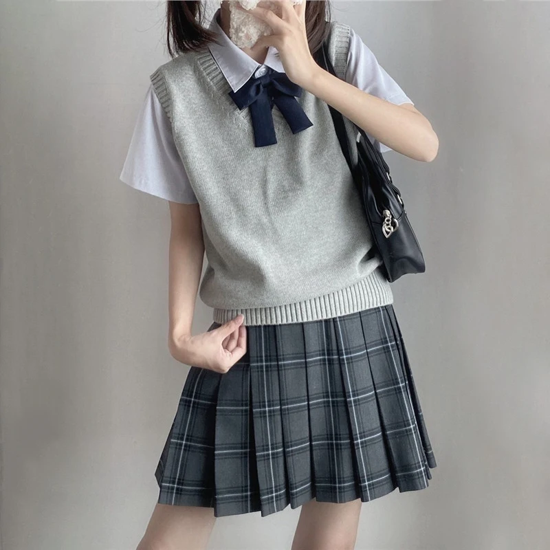 Preppy Kawaii Schoolgirl Knitted Vest and Pleated Skirt Set - 4 Preppy Kawaii Schoolgirl Knitted Vest and Pleated Skirt Set - 4